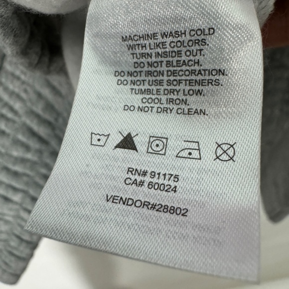 Fila Women’s Size Small Purple Gray Chevron Colorblock Quarter Zip Sweatshirt - Picture 9 of 11